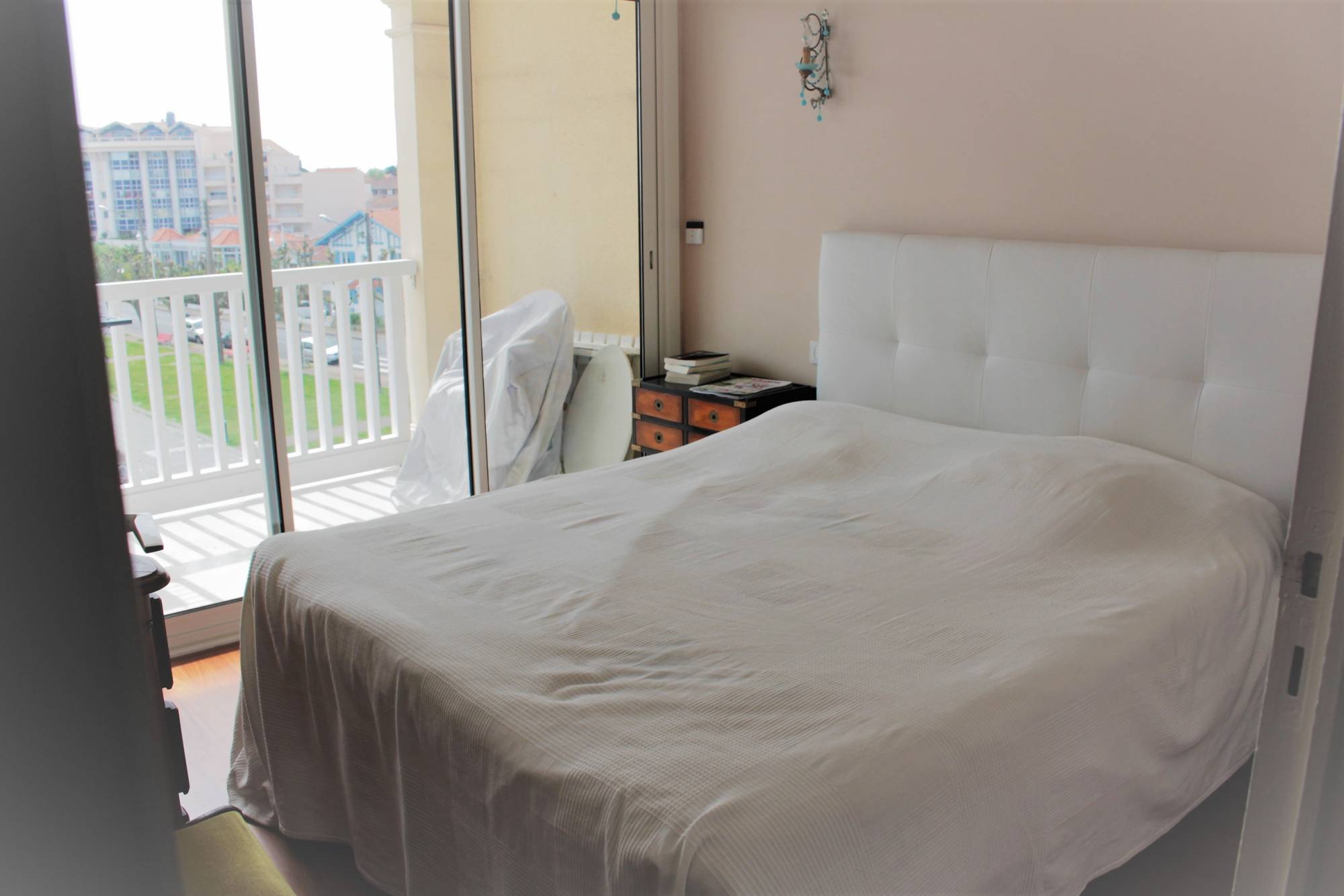 A loué pour les vacances un appartement avec 1 chambre,  proche centre,  avec accès direct plage et balcon avec vue mer à Arcachon ARCACHON  