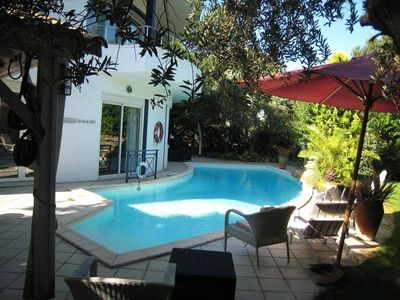 Villa contemporaine de prestige à vendre à Arcachon avec piscine
